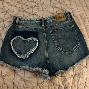 In EUC Vintage LEE Jean shorts ❤️